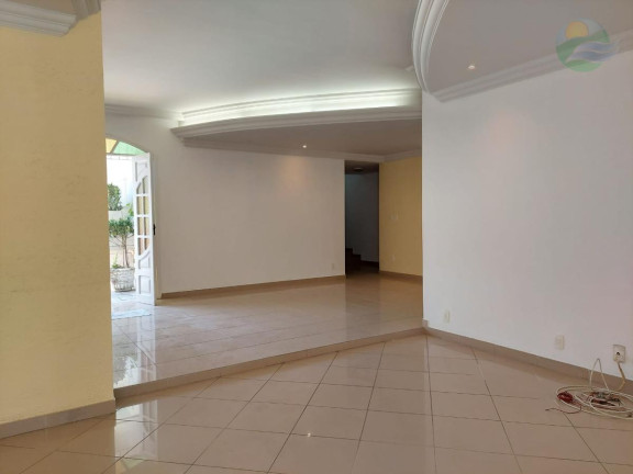 Imagem Casa com 3 Quartos à Venda, 250 m² Imagem Casa com 3 Quartos à Venda, 250 m²