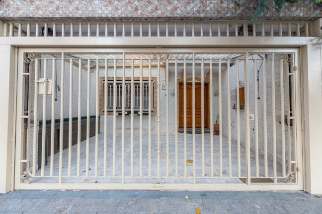 Imagem Sobrado com 3 Quartos à Venda, em Aclimação - São Paulo Imagem Sobrado com 3 Quartos à Venda, em Aclimação - São Paulo