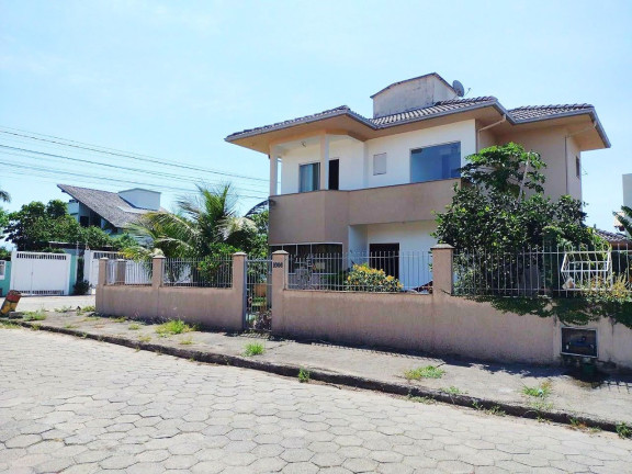 Casa com 3 Quartos à Venda, 278 m² em Campeche - Florianópolis
