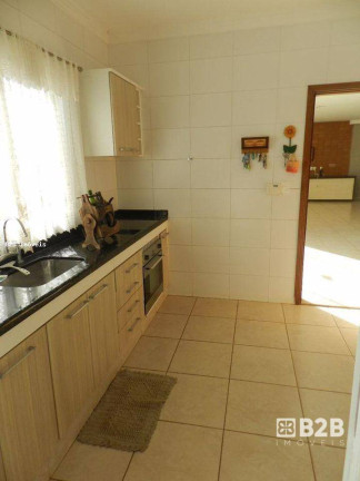 Imagem Casa com 3 Quartos à Venda, 344 m² em Centro - Bauru