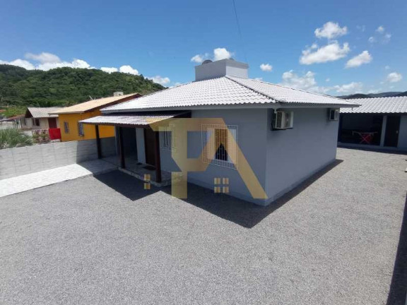 Imagem Imóvel com 2 Quartos à Venda, 140 m² em Penha - Paulo Lopes Imagem Imóvel com 2 Quartos à Venda, 140 m² em Penha - Paulo Lopes