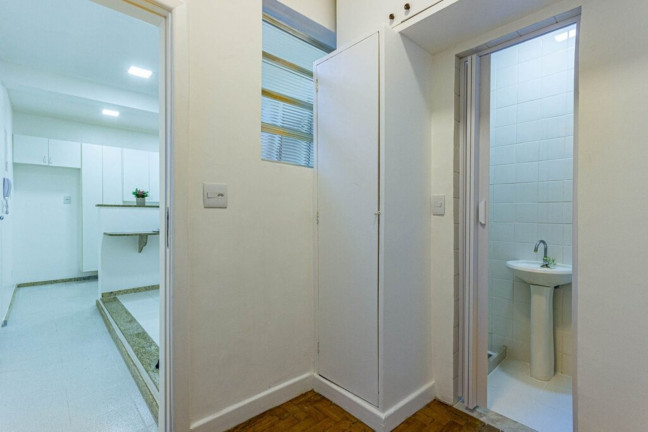 Imagem Imóvel com 2 Quartos à Venda, 92 m² em Gávea - Rio De Janeiro Imagem Imóvel com 2 Quartos à Venda, 92 m² em Gávea - Rio De Janeiro