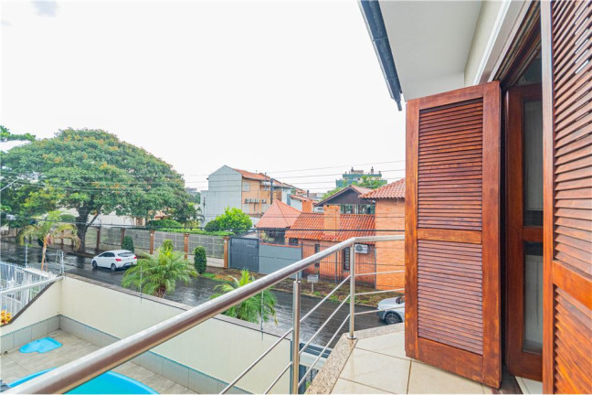 Imagem Casa com 3 Quartos à Venda, em Jardim Planalto - Porto Alegre Imagem Casa com 3 Quartos à Venda, em Jardim Planalto - Porto Alegre