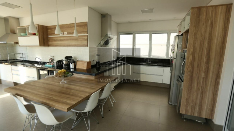 Imagem Casa com 4 Quartos à Venda, 356 m² em Alphaville - Santana De Parnaíba Imagem Casa com 4 Quartos à Venda, 356 m² em Alphaville - Santana De Parnaíba