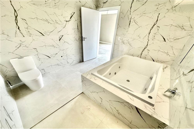 Imagem Casa com 3 Quartos à Venda, 264 m² em Nações - Balneário Camboriú Imagem Casa com 3 Quartos à Venda, 264 m² em Nações - Balneário Camboriú