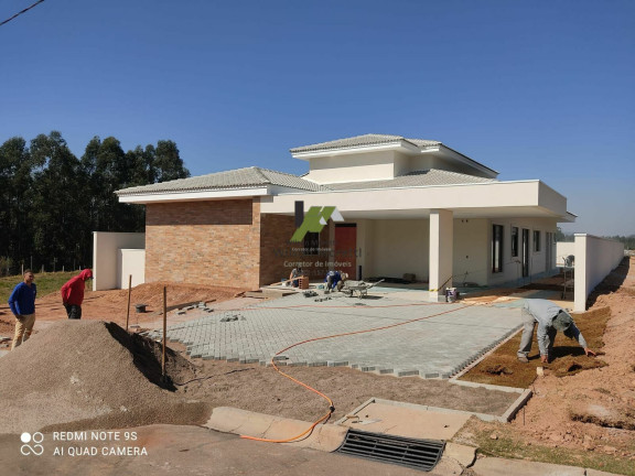 Imagem Casa com 4 Quartos à Venda, 350 m²