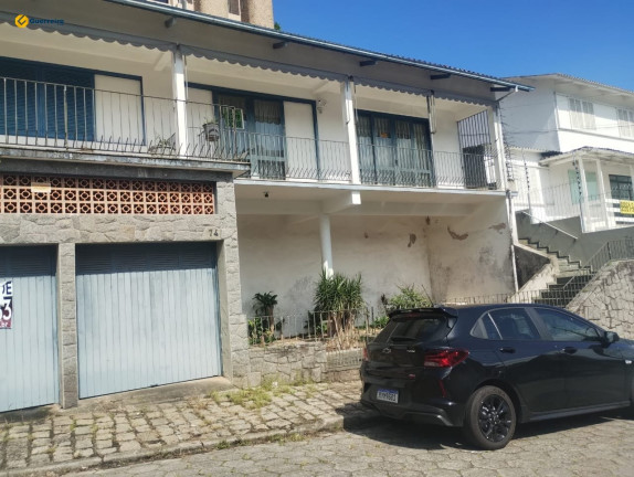 Imagem Casa com 3 Quartos à Venda, 307 m² em Centro - Florianópolis Imagem Casa com 3 Quartos à Venda, 307 m² em Centro - Florianópolis
