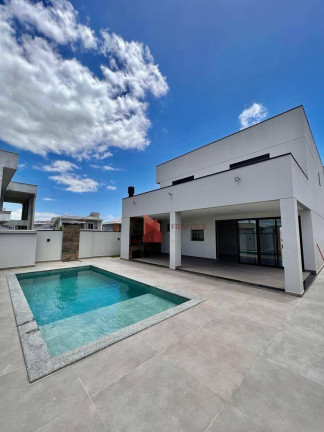 Imagem Sobrado com 4 Quartos à Venda, 265 m² em Santa Regina - Camboriú Imagem Sobrado com 4 Quartos à Venda, 265 m² em Santa Regina - Camboriú