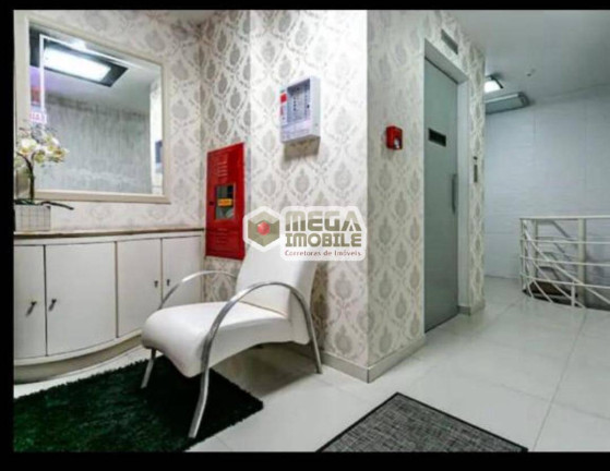 Imagem Apartamento com 3 Quartos à Venda, 100 m² em Centro - Florianópolis Imagem Apartamento com 3 Quartos à Venda, 100 m² em Centro - Florianópolis