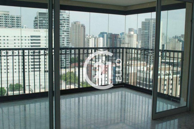 Apartamento com 3 Quartos para Alugar, 192 m² em Vila Nova Conceição - São Paulo