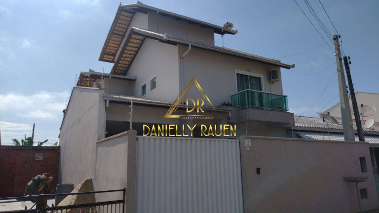 Casa com 3 Quartos à Venda,  em Penha