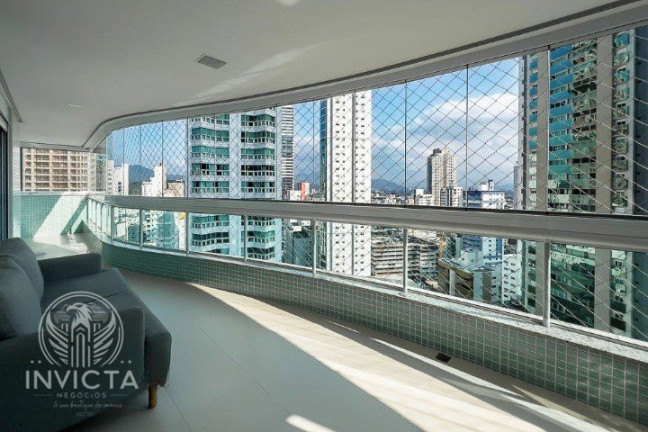 Imagem Apartamento com 3 Quartos à Venda, 217 m² em Centro - Balneário Camboriú Imagem Apartamento com 3 Quartos à Venda, 217 m² em Centro - Balneário Camboriú