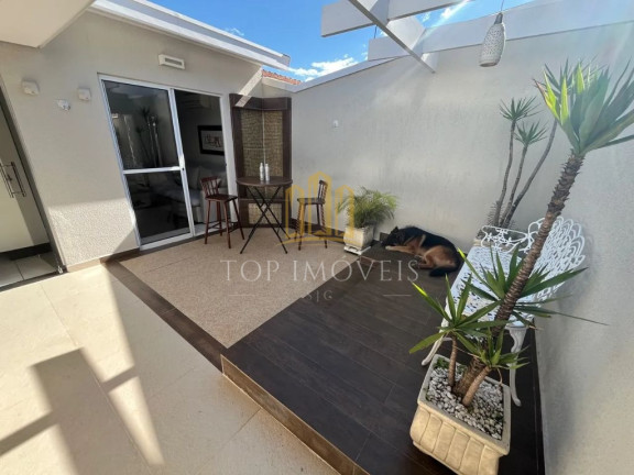 Imagem Casa com 3 Quartos à Venda, 1 m² em Eugênio De Mello - São José Dos Campos