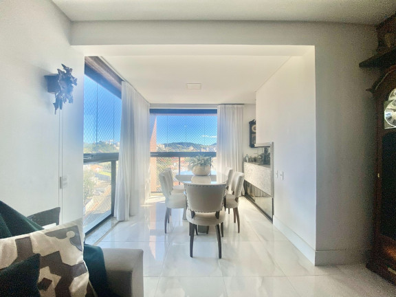 Imagem Apartamento com 3 Quartos à Venda, 134 m² em Centro - São José
