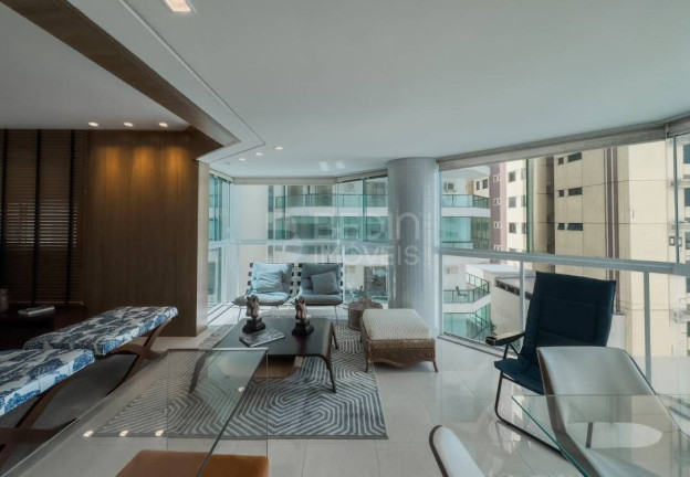 Imagem Apartamento com 3 Quartos à Venda, 153 m² em Centro - Balneário Camboriú Imagem Apartamento com 3 Quartos à Venda, 153 m² em Centro - Balneário Camboriú