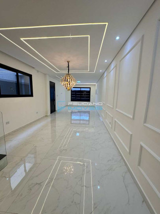 Imagem Casa com 4 Quartos à Venda, 160 m² em Guilhermina - Praia Grande Imagem Casa com 4 Quartos à Venda, 160 m² em Guilhermina - Praia Grande