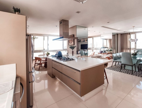 Imagem Apartamento com 4 Quartos à Venda, 213 m² em Centro - Balneário Camboriú Imagem Apartamento com 4 Quartos à Venda, 213 m² em Centro - Balneário Camboriú