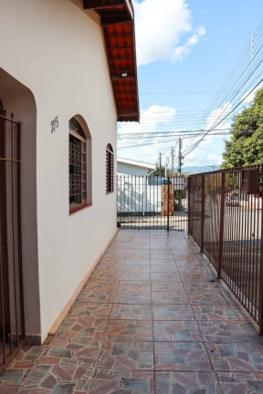 Imagem Casa com 3 Quartos à Venda, 168 m² em São Benedito - São João Da Boa Vista Imagem Casa com 3 Quartos à Venda, 168 m² em São Benedito - São João Da Boa Vista