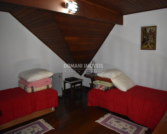 Imagem Casa com 4 Quartos à Venda, 118 m² em Região Do Atalaia - Campos Do Jordão Imagem Casa com 4 Quartos à Venda, 118 m² em Região Do Atalaia - Campos Do Jordão