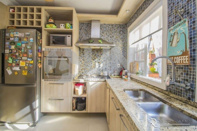 Imagem Imóvel com 3 Quartos à Venda, 280 m² em Chácara Das Pedras - Porto Alegre Imagem Imóvel com 3 Quartos à Venda, 280 m² em Chácara Das Pedras - Porto Alegre