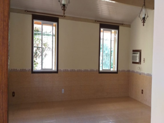 Imagem Imóvel com 3 Quartos à Venda, 230 m² em Cantegril - Viamão