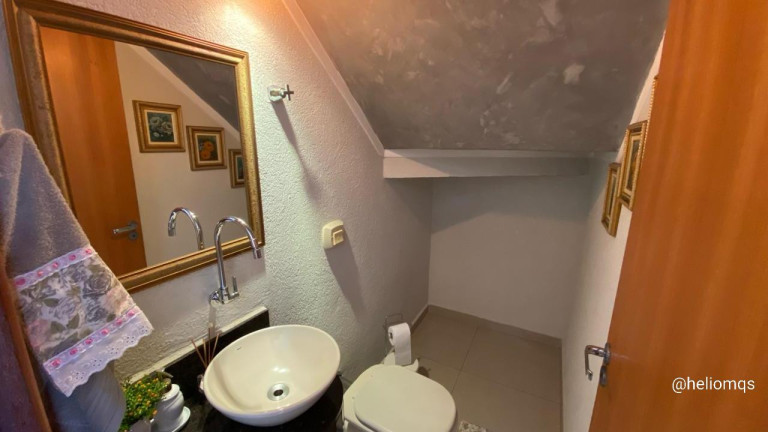 Imagem Sobrado com 3 Quartos à Venda, 140 m² em Vila Margarida - Campo Grande