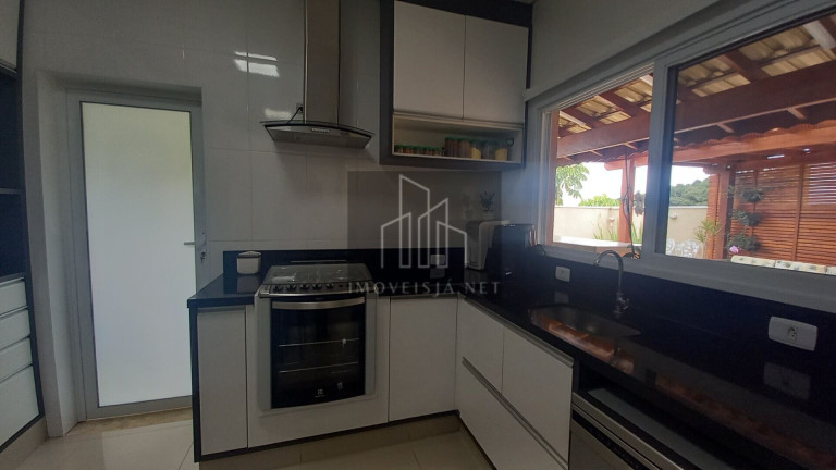 Imagem Casa com 3 Quartos à Venda, 210 m² em Alphaville - Santana De Parnaíba Imagem Casa com 3 Quartos à Venda, 210 m² em Alphaville - Santana De Parnaíba