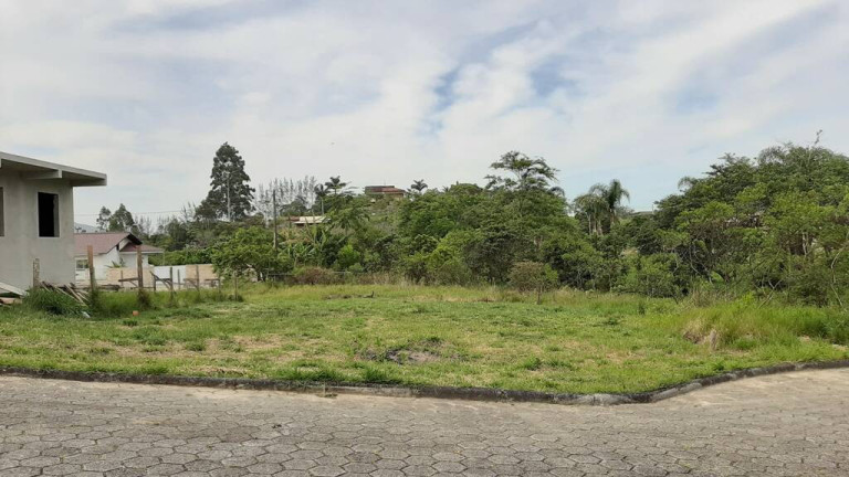 Imagem Terreno à Venda, em Areias Do Meio (bosque Da Colina) - Governador Celso Ramos Imagem Terreno à Venda, em Areias Do Meio (bosque Da Colina) - Governador Celso Ramos