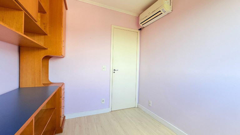 Imagem Imóvel com 3 Quartos à Venda, 72 m² em Teresópolis - Porto Alegre Imagem Imóvel com 3 Quartos à Venda, 72 m² em Teresópolis - Porto Alegre