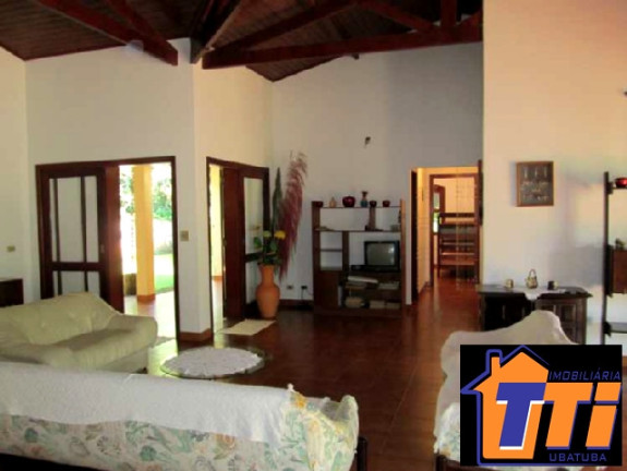 Imagem Casa com 3 Quartos à Venda, 241 m² em Perequê Mirim - Ubatuba Imagem Casa com 3 Quartos à Venda, 241 m² em Perequê Mirim - Ubatuba