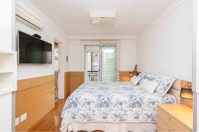 Imagem Apartamento com 3 Quartos à Venda, 137 m² em Moema - São Paulo