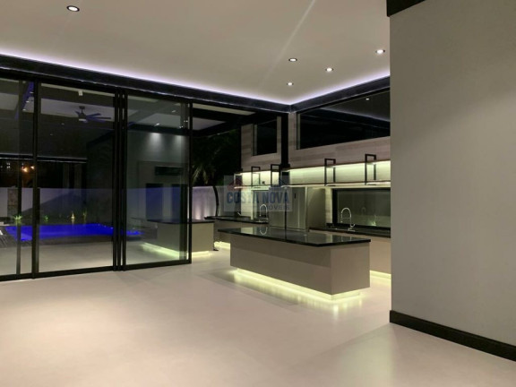 Imagem Casa com 6 Quartos à Venda, 650 m² Imagem Casa com 6 Quartos à Venda, 650 m²