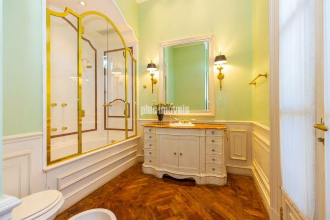 Imagem Casa com 6 Quartos à Venda, 1.750 m² em Morumbi - São Paulo Imagem Casa com 6 Quartos à Venda, 1.750 m² em Morumbi - São Paulo