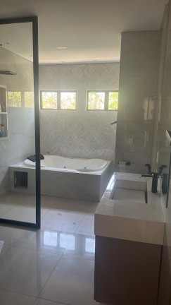 Imagem Casa com 7 Quartos à Venda, 450 m² em Piçarreira - Teresina Imagem Casa com 7 Quartos à Venda, 450 m² em Piçarreira - Teresina