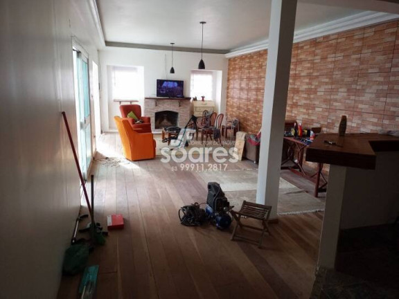 Imagem Casa com 7 Quartos à Venda, 345 m² em Laranjal - Pelotas