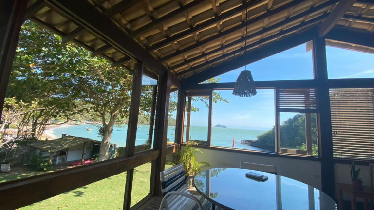 Imagem Casa com 6 Quartos à Venda, 375 m² em João Fernandes - Armação Dos Búzios Imagem Casa com 6 Quartos à Venda, 375 m² em João Fernandes - Armação Dos Búzios
