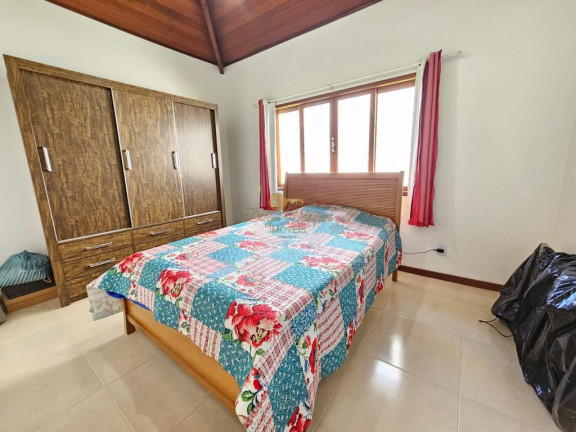 Imagem Casa com 3 Quartos à Venda, 300 m² em Vargem Grande - Teresópolis Imagem Casa com 3 Quartos à Venda, 300 m² em Vargem Grande - Teresópolis