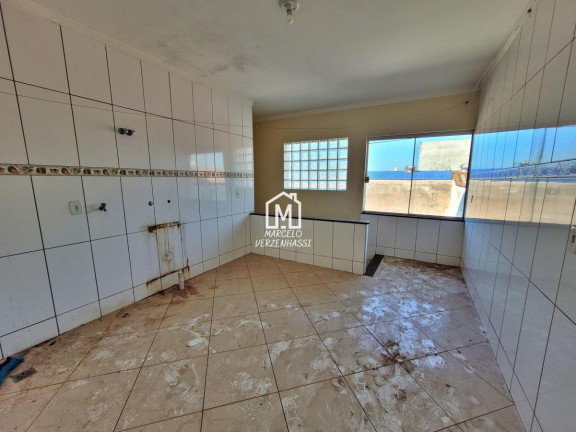 Imagem Imóvel com 2 Quartos à Venda, 200 m² em Vila Cristóvam - Limeira