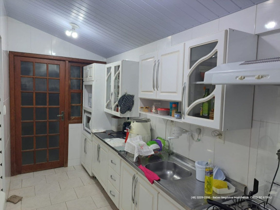 Imagem Casa com 4 Quartos à Venda, 148 m² em Itacorubi - Florianópolis Imagem Casa com 4 Quartos à Venda, 148 m² em Itacorubi - Florianópolis
