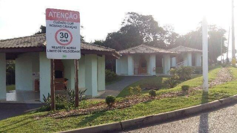 Imagem Casa com 3 Quartos à Venda, 100 m² em Horto Florestal - Sorocaba Imagem Casa com 3 Quartos à Venda, 100 m² em Horto Florestal - Sorocaba