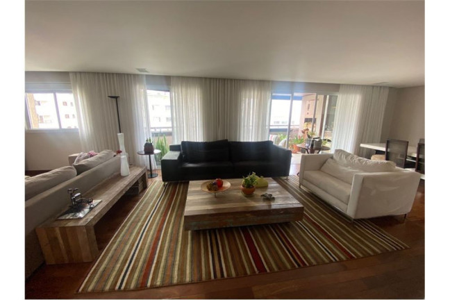 Imagem Apartamento com 3 Quartos à Venda, 200 m² em Moema - São Paulo Imagem Apartamento com 3 Quartos à Venda, 200 m² em Moema - São Paulo