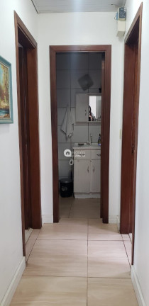 Imagem Casa com 2 Quartos à Venda, 100 m²