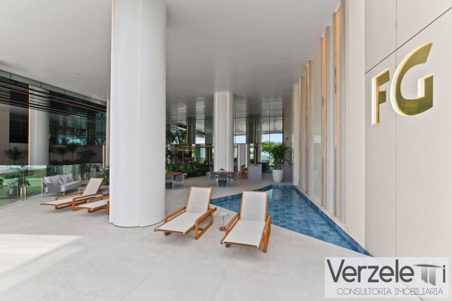 Imagem Apartamento com 4 Quartos à Venda, 196 m² em Centro - Balneário Camboriú Imagem Apartamento com 4 Quartos à Venda, 196 m² em Centro - Balneário Camboriú