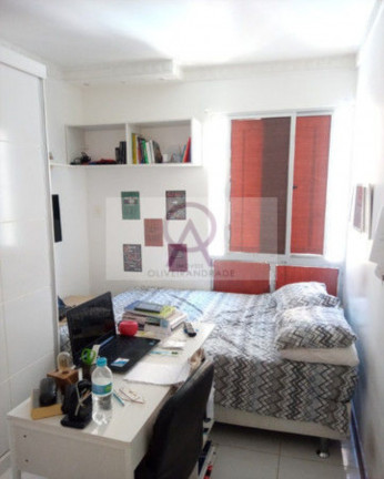Imagem Imóvel com 3 Quartos à Venda, 84 m² em Imbuí - Salvador Imagem Imóvel com 3 Quartos à Venda, 84 m² em Imbuí - Salvador
