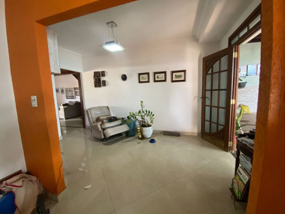 Imagem Casa com 4 Quartos à Venda, em Carajás - Contagem Imagem Casa com 4 Quartos à Venda, em Carajás - Contagem
