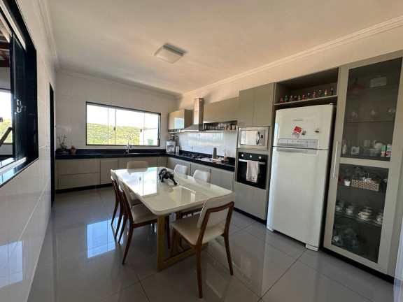 Imagem Casa com 3 Quartos à Venda, 300 m² em Pio Xxii - Itatiaiuçu Imagem Casa com 3 Quartos à Venda, 300 m² em Pio Xxii - Itatiaiuçu