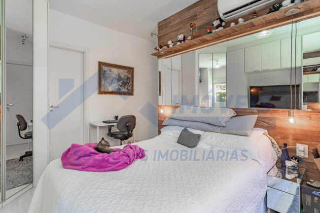 Imagem Imóvel com 3 Quartos à Venda, 75 m² em São Sebastião - Porto Alegre Imagem Imóvel com 3 Quartos à Venda, 75 m² em São Sebastião - Porto Alegre