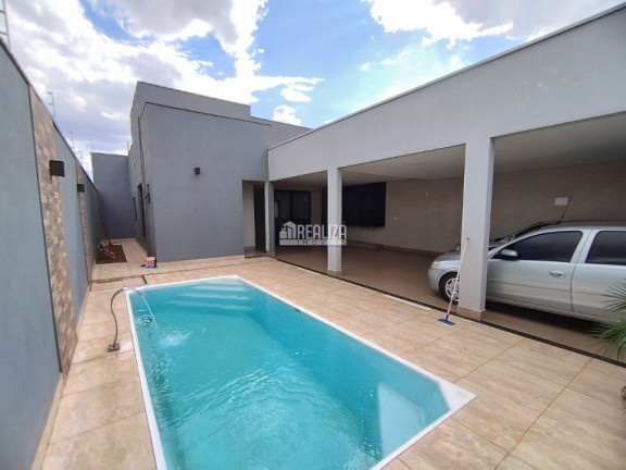 Imagem Casa com 3 Quartos à Venda, 250 m² em Parque Das Laranjeiras - Uberaba Imagem Casa com 3 Quartos à Venda, 250 m² em Parque Das Laranjeiras - Uberaba