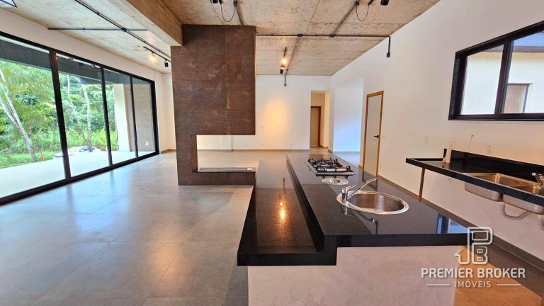 Imagem Casa com 3 Quartos à Venda, 289 m² em Quebra Frascos - Teresópolis Imagem Casa com 3 Quartos à Venda, 289 m² em Quebra Frascos - Teresópolis