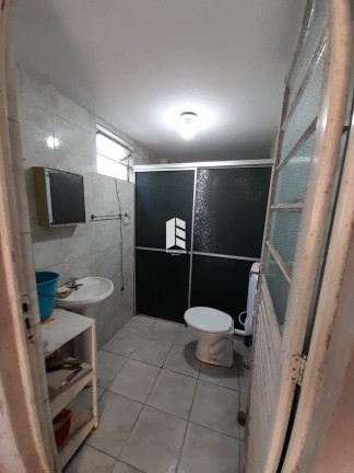 Imagem Casa com 2 Quartos à Venda, em Centro - Santa Maria Imagem Casa com 2 Quartos à Venda, em Centro - Santa Maria